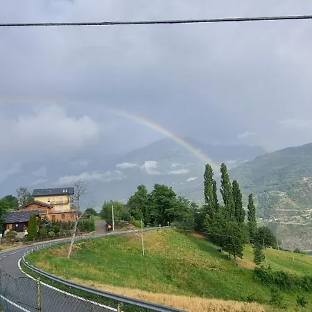 Lo Noyer Et Les Roses Panzió 3*