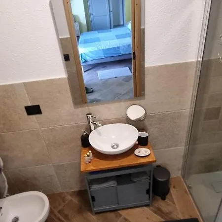 Bed and Breakfast Lo Noyer Et Les Roses 3*