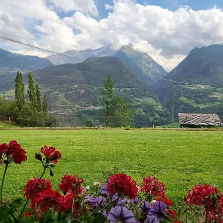 Lo Noyer Et Les Roses 3*