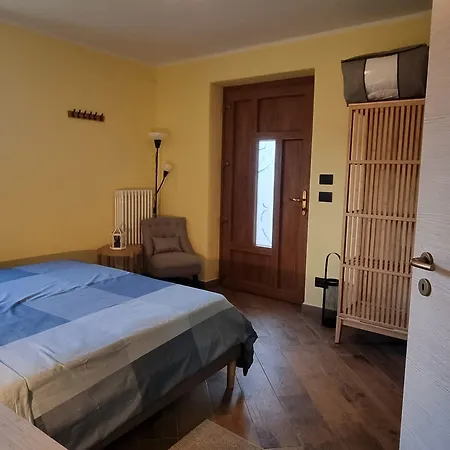 Lo Noyer Et Les Roses 圣尼古拉斯