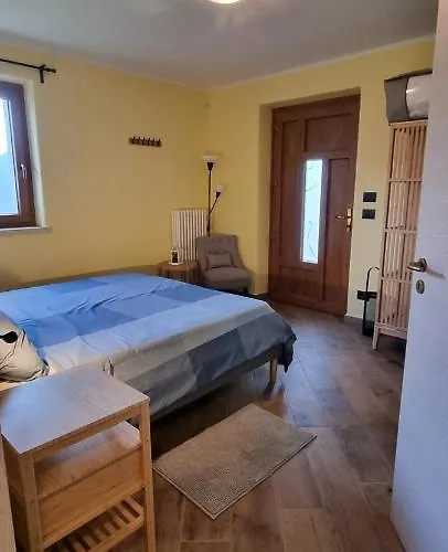 Lo Noyer Et Les Roses Saint Nicolas