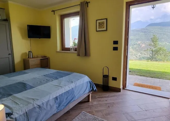 Lo Noyer Et Les Roses Saint Nicolas