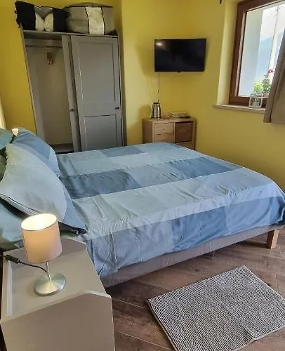 Bed & Breakfast Lo Noyer Et Les Roses