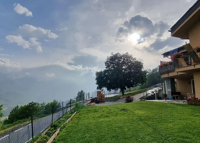 Bed & Breakfast Lo Noyer Et Les Roses 3*